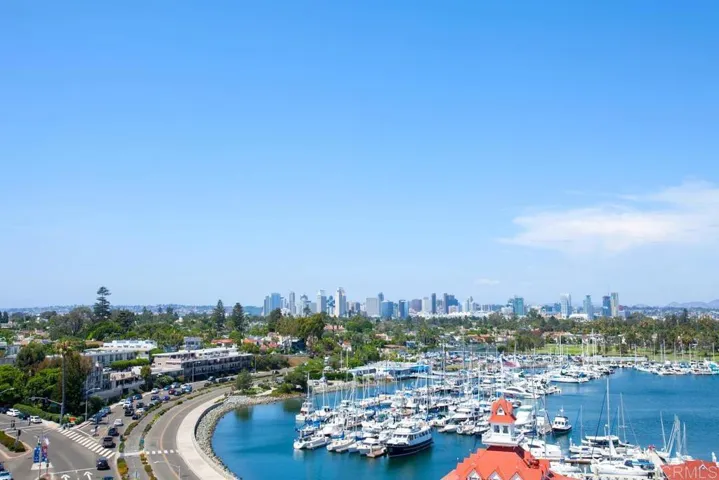 1710 Avenida Del Mundo 807, Coronado, California 92118