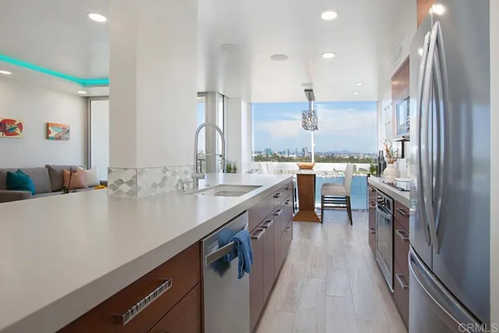 1710 Avenida Del Mundo 807, Coronado, California 92118