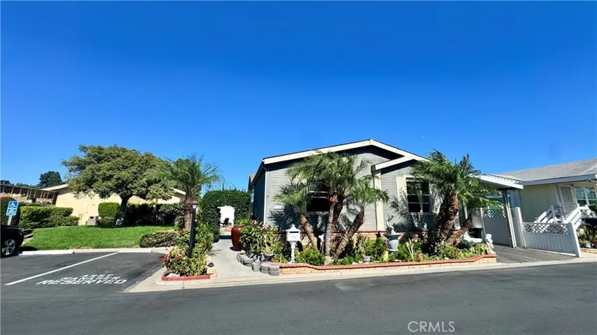 10550 Western, Stanton, California 90680 — photo 4