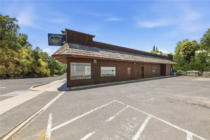 64 Stockton, Sonora, California 95370