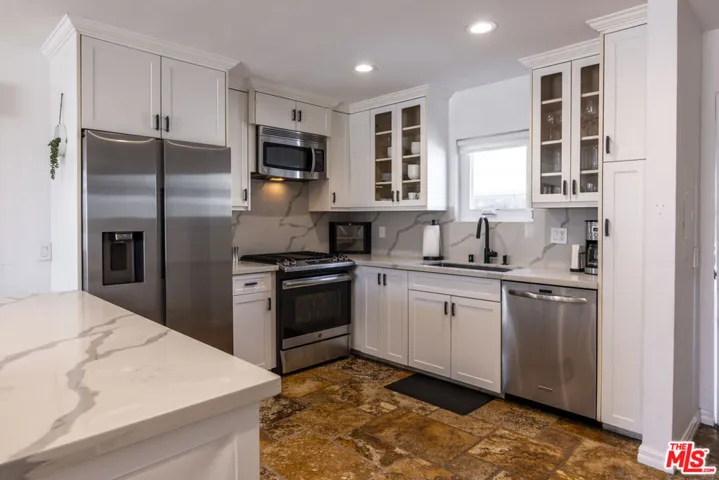 28711 Pacific Coast Highway 30, Malibu, California 90265