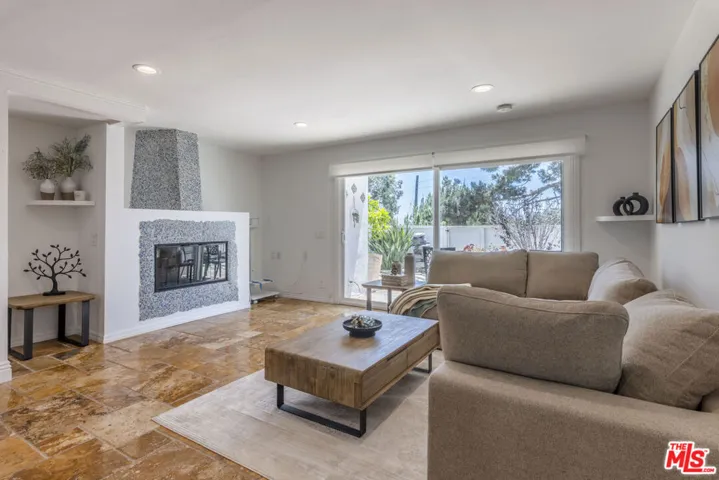 28711 Pacific Coast Highway 30, Malibu, California 90265