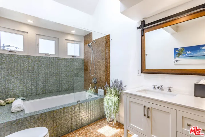 28711 Pacific Coast Highway 30, Malibu, California 90265