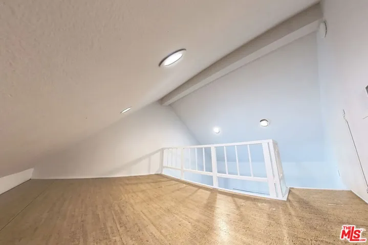 28711 Pacific Coast Highway 30, Malibu, California 90265