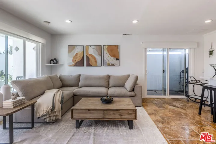 28711 Pacific Coast Highway 30, Malibu, California 90265