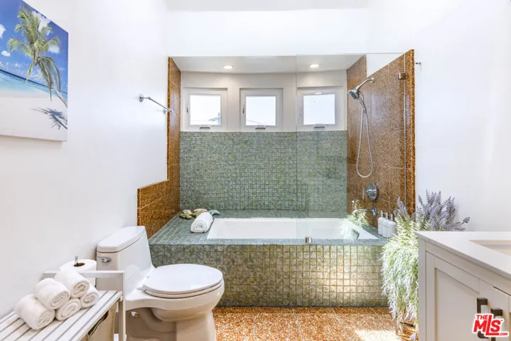 28711 Pacific Coast Highway 30, Malibu, California 90265