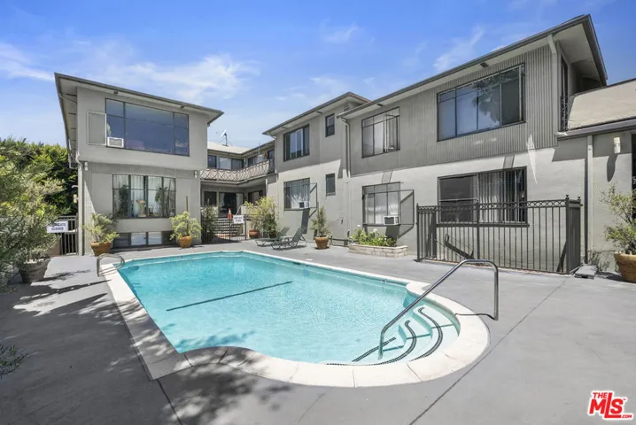 1227 N Harper Avenue 8, West Hollywood, California 90046