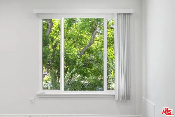 1227 N Harper Avenue 8, West Hollywood, California 90046