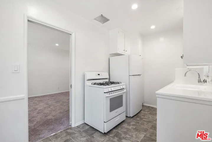 1227 N Harper Avenue 8, West Hollywood, California 90046