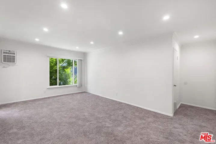 1227 N Harper Avenue 8, West Hollywood, California 90046