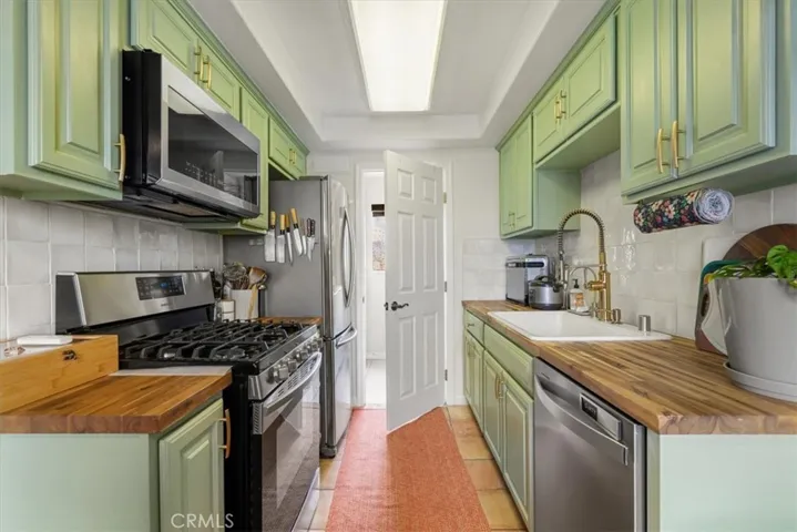 1509 Stanley 304, Long Beach, California 90804