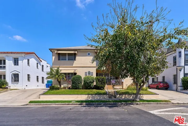 820 Alandele Avenue, Los Angeles, California 90036