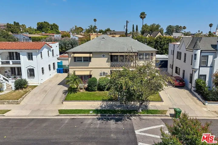 820 Alandele Avenue, Los Angeles, California 90036