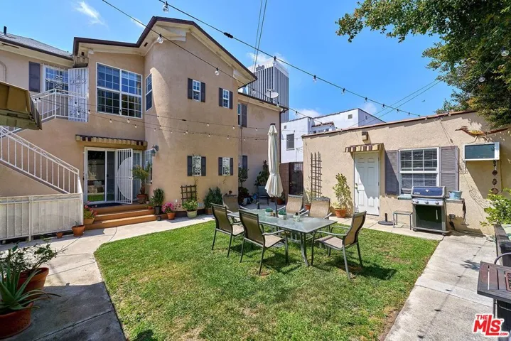 820 Alandele Avenue, Los Angeles, California 90036