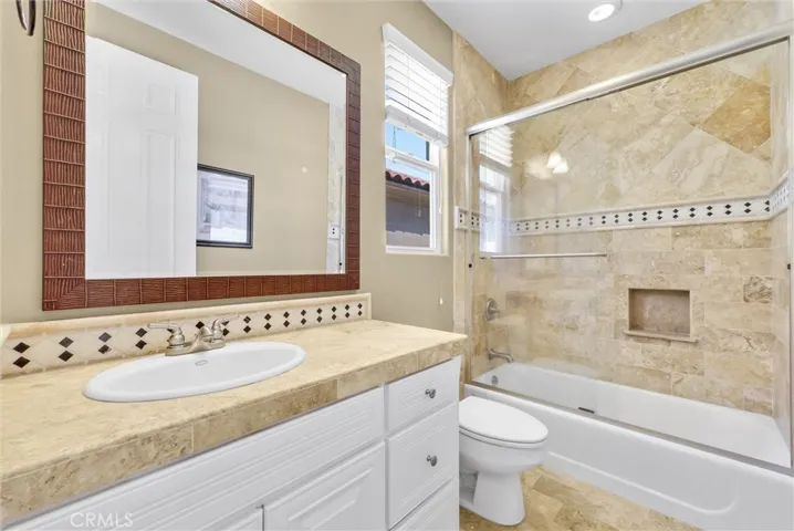3401 W Lincoln Way, Santa Ana, California 92703