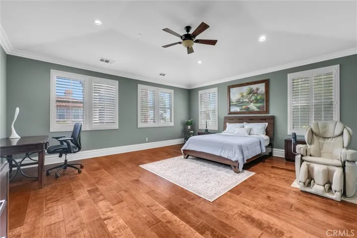 3401 W Lincoln Way, Santa Ana, California 92703