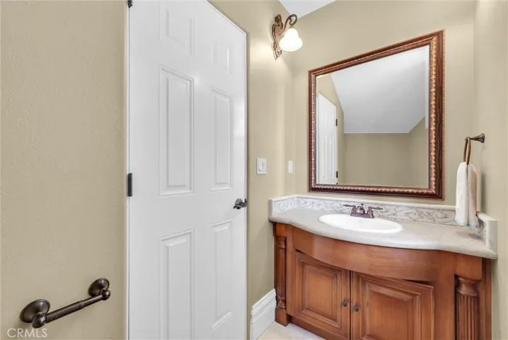 3401 W Lincoln Way, Santa Ana, California 92703