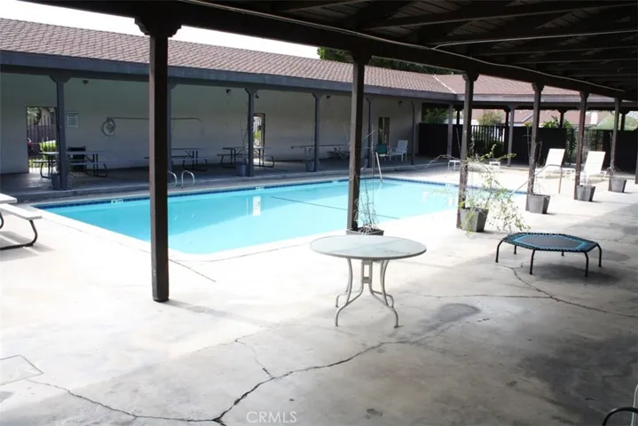 HOA Pool