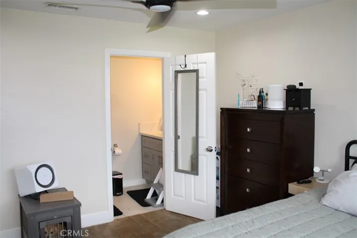 Attached Master Bath