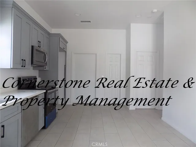6640 Lake Street, Riverside, California 92503