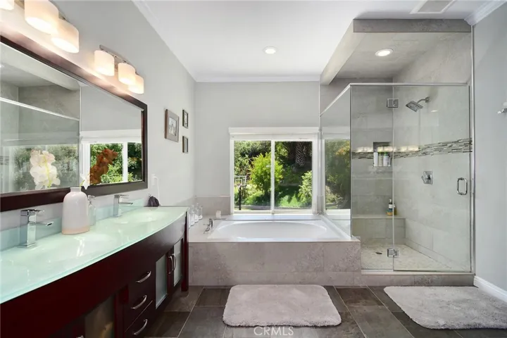 23900 Stagg Street, Los Angeles, California 91304