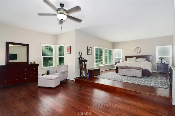 23900 Stagg Street, Los Angeles, California 91304
