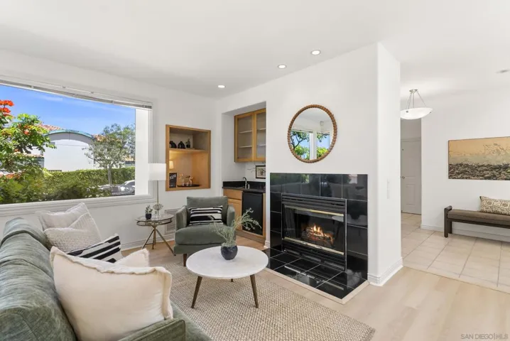 7802 Prospect Place, La Jolla, California 92037