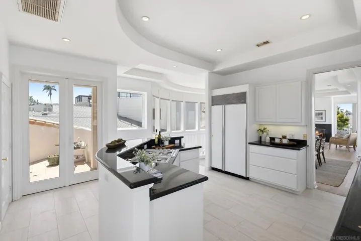 7802 Prospect Place, La Jolla, California 92037