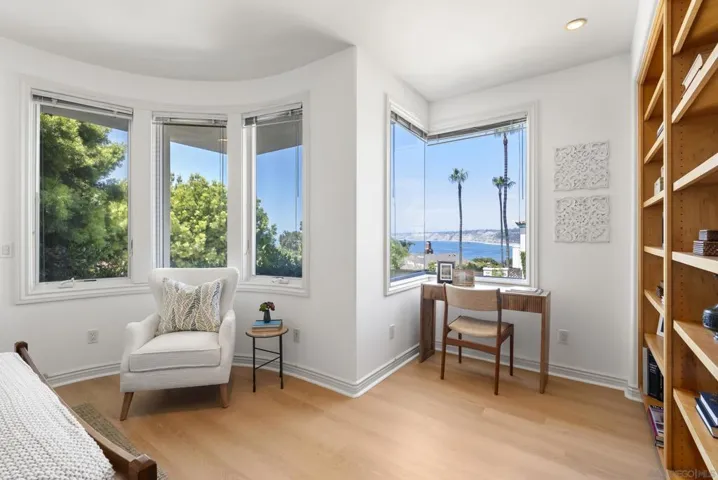 7802 Prospect Place, La Jolla, California 92037