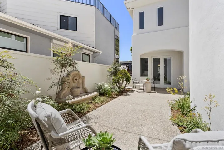 7802 Prospect Place, La Jolla, California 92037