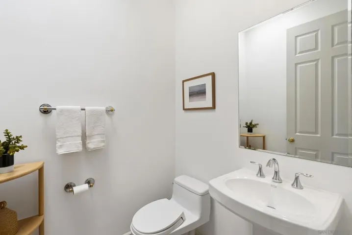 7802 Prospect Place, La Jolla, California 92037
