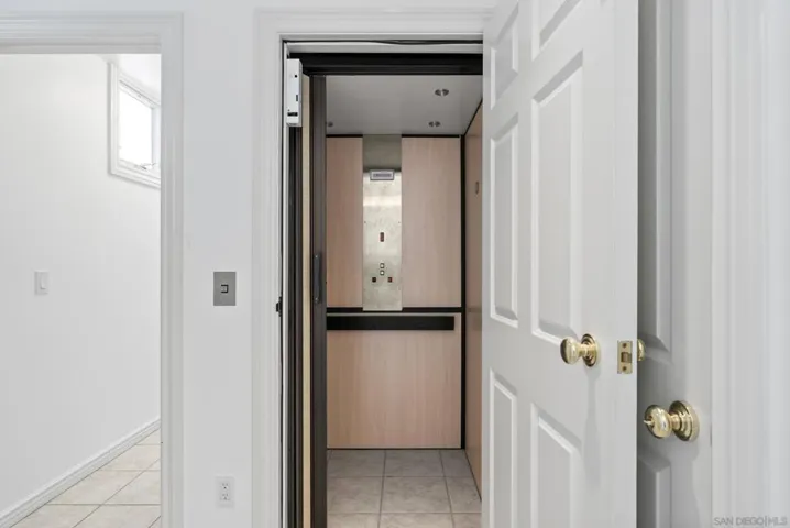 7802 Prospect Place, La Jolla, California 92037