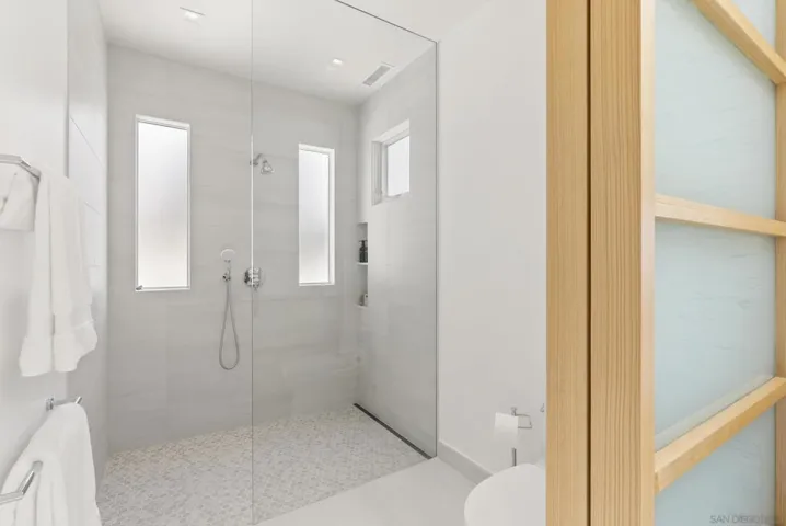 7802 Prospect Place, La Jolla, California 92037