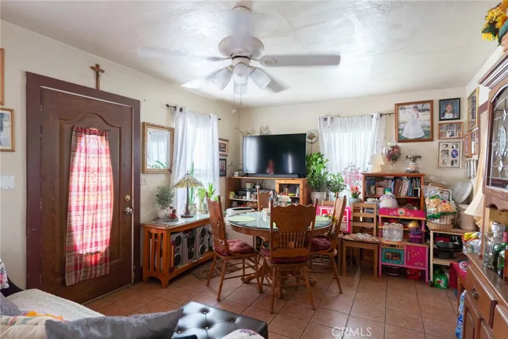 325 W Crescent Drive, Azusa, California 91702 — photo 4