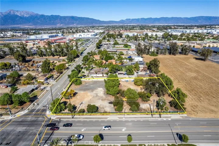 10899 Oleander Avenue, Fontana, California 92335