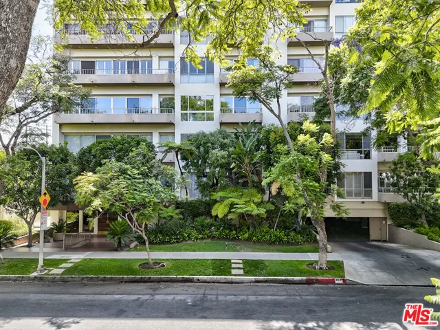 339 N Palm Drive 201, Beverly Hills, California 90210