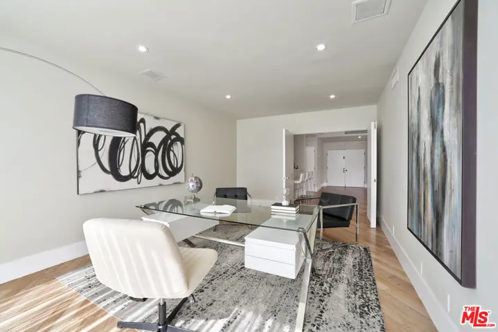 339 N Palm Drive 201, Beverly Hills, California 90210