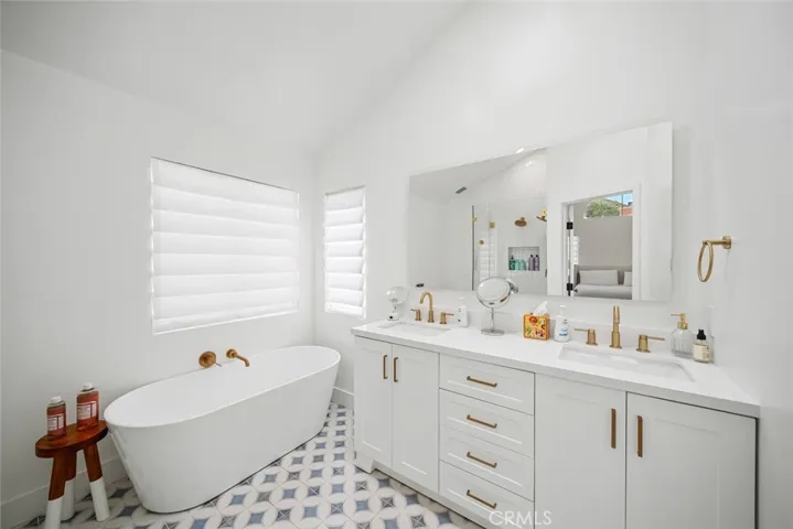 2366 Snowberry Court, Avila Beach, California 93424