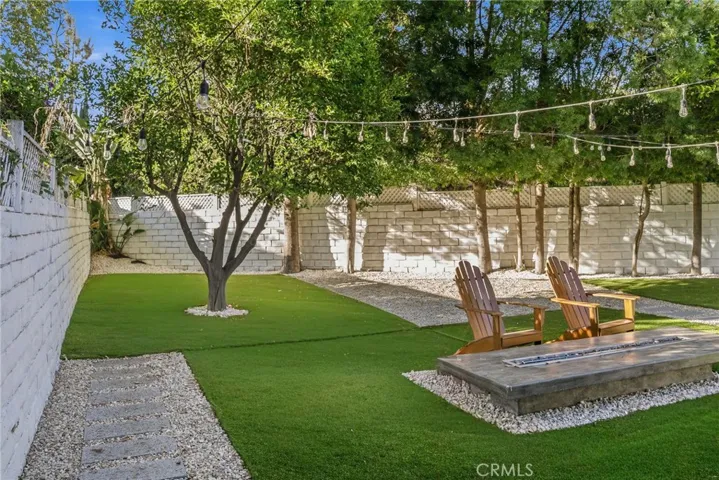 13135 Chandler Boulevard, Sherman Oaks, California 91401