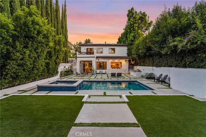 13135 Chandler Boulevard, Sherman Oaks, California 91401