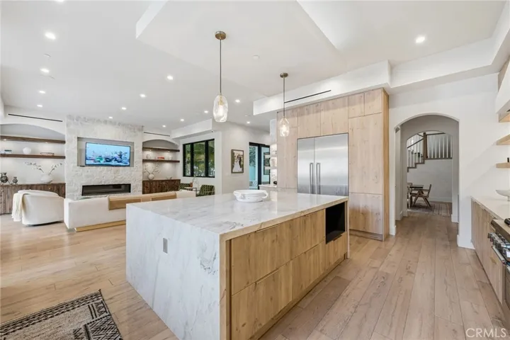 13135 Chandler Boulevard, Sherman Oaks, California 91401