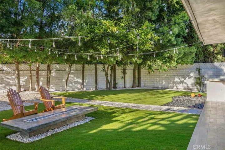 13135 Chandler Boulevard, Sherman Oaks, California 91401