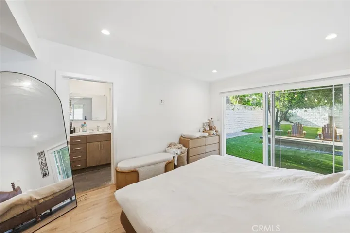 13135 Chandler Boulevard, Sherman Oaks, California 91401