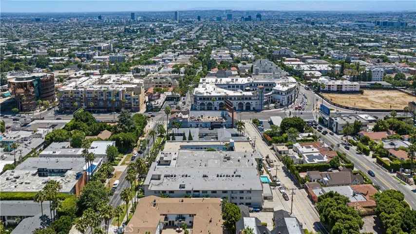 1539 N Laurel Avenue 202, Los Angeles, California 90046