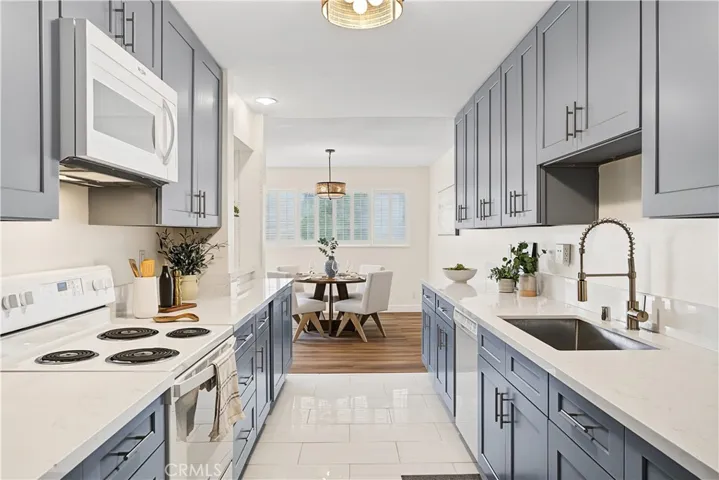 1539 N Laurel Avenue 202, Los Angeles, California 90046