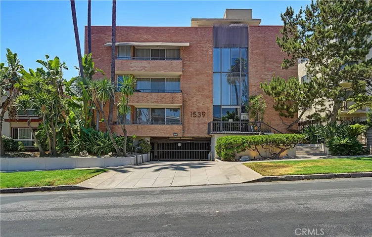 1539 N Laurel Avenue 202, Los Angeles, California 90046