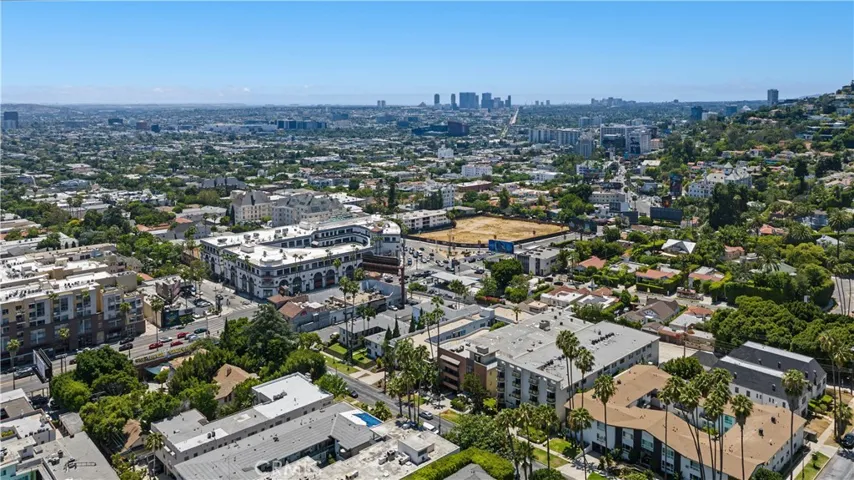 1539 N Laurel Avenue 202, Los Angeles, California 90046