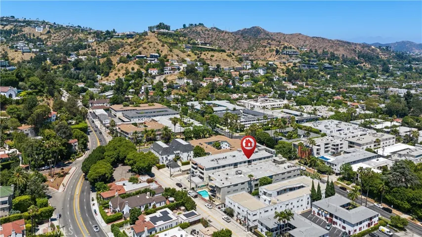 1539 N Laurel Avenue 202, Los Angeles, California 90046