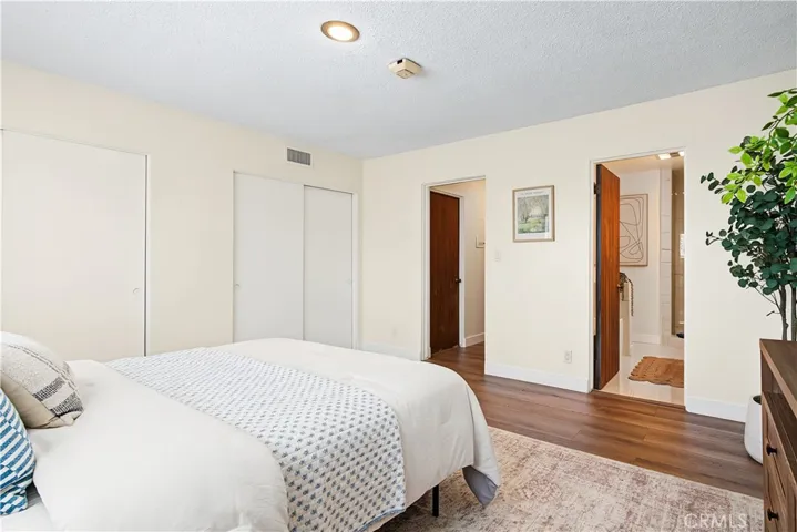 1539 N Laurel Avenue 202, Los Angeles, California 90046