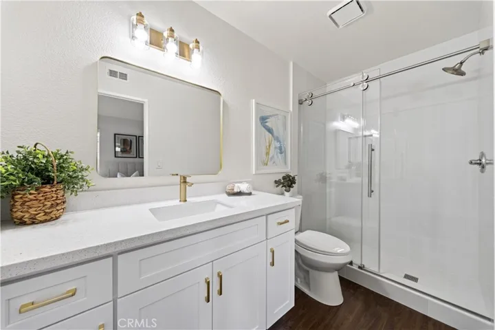 15365 Woodruff 8, Bellflower, California 90706